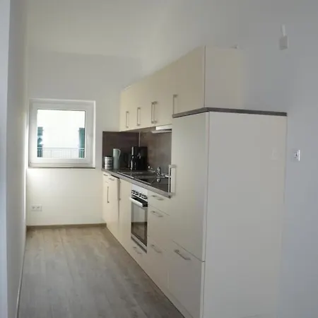 Wein & Gaestehaus Porten-becker * Köwerich